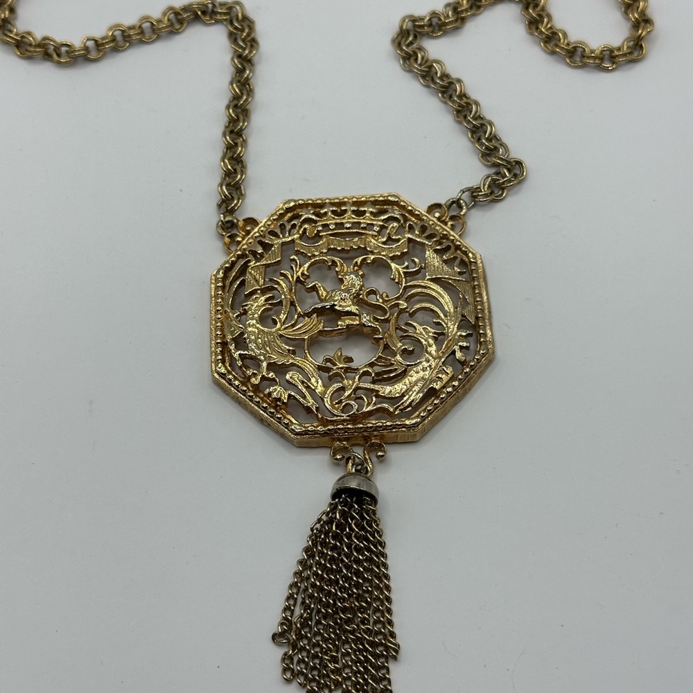 Gold Filigree Pendant Necklace.  Lisner Co.